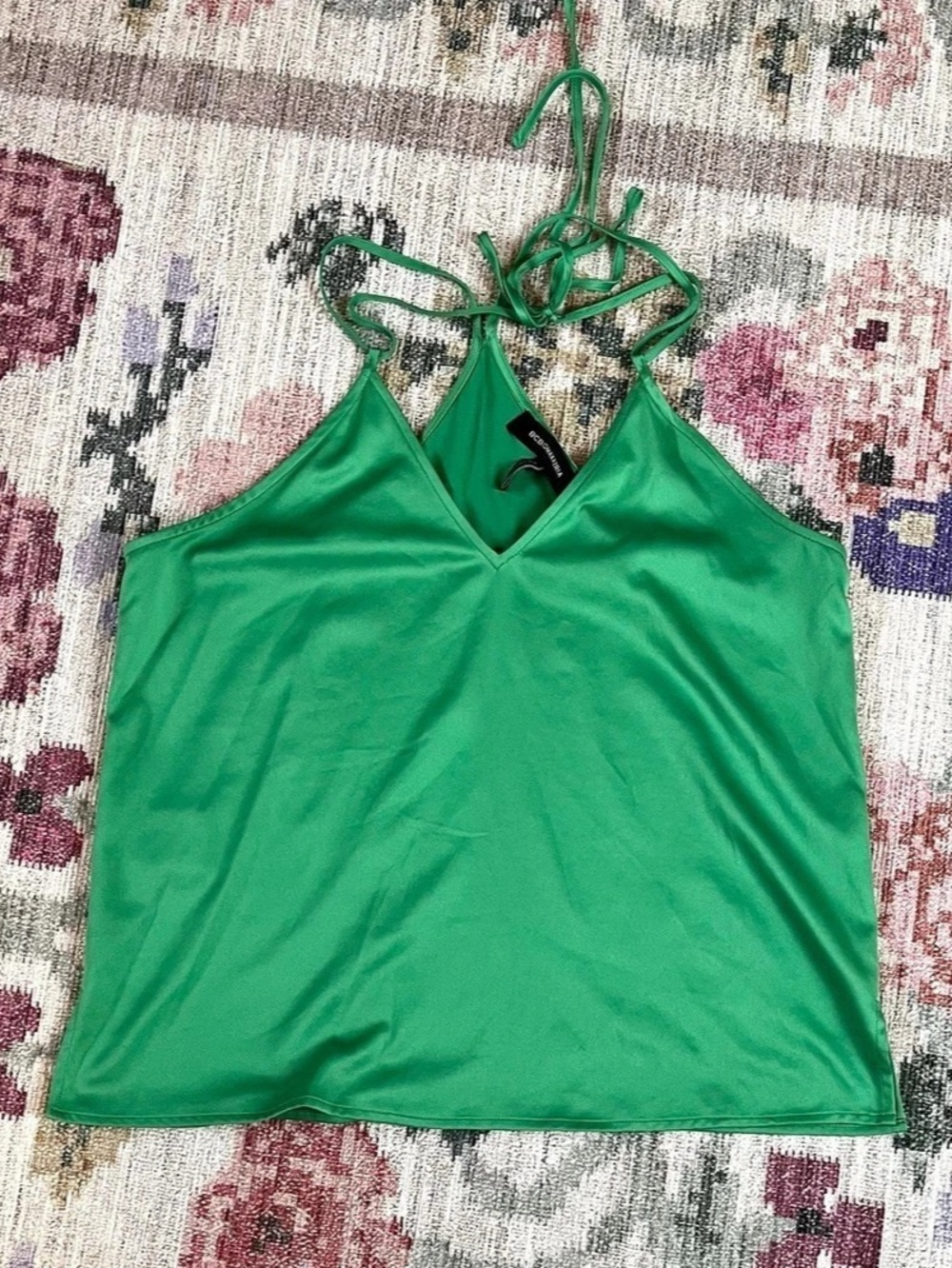 BCBGMAXAZRIA Green Satin Cami Size Small Like New